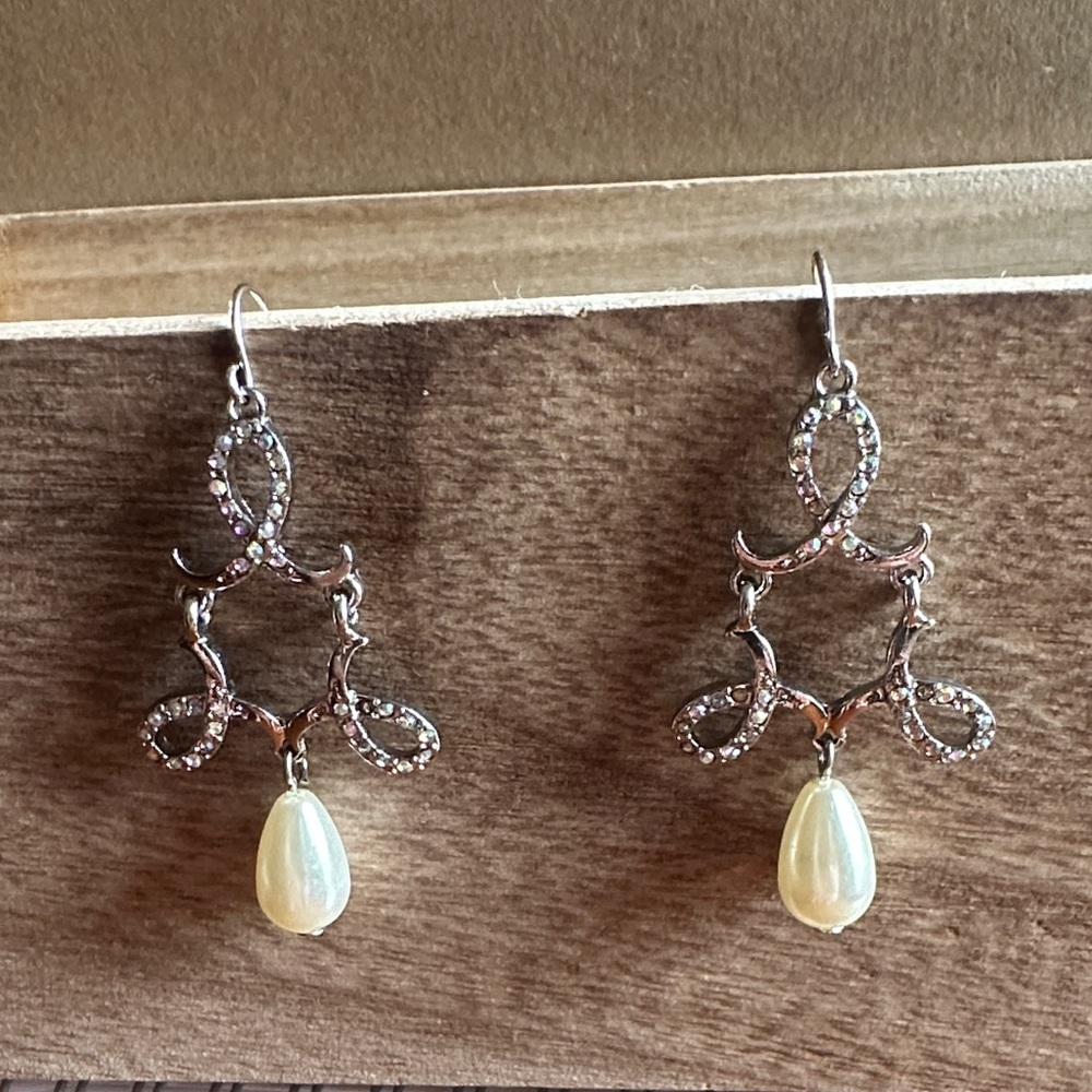 Elegant Silver and Cream Pearl Drop Earrings